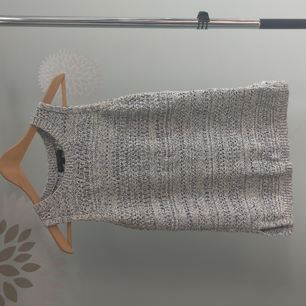 Blue knit design tank top quite long small banana Republic